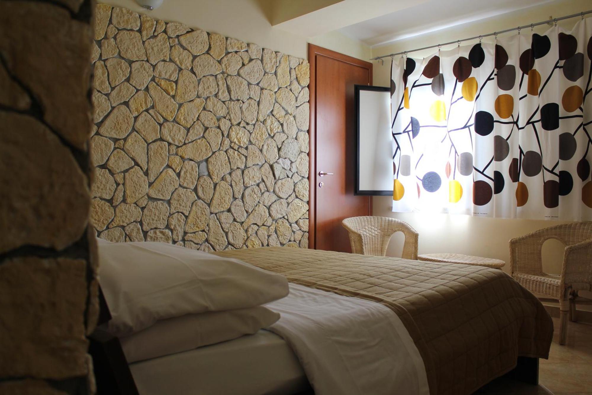 Hotel 106 เซลเลีย มาริน่า ภายนอก รูปภาพ